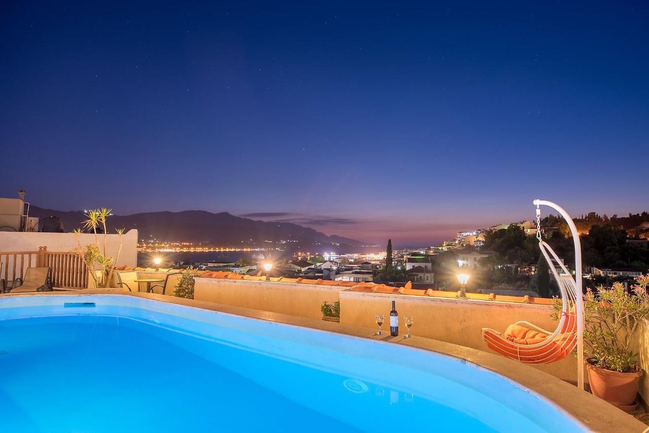 Virginia Hotel Самос Екстериор снимка