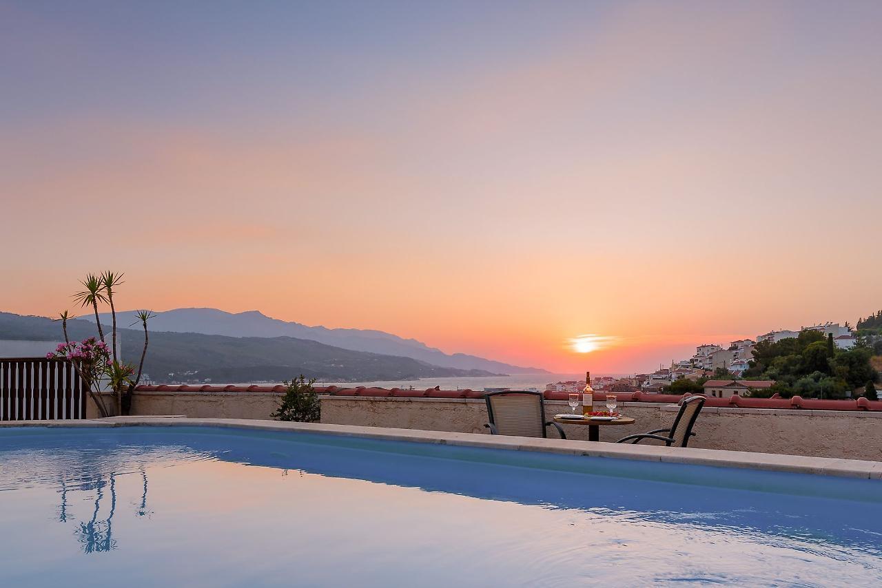 Virginia Hotel Самос Екстериор снимка