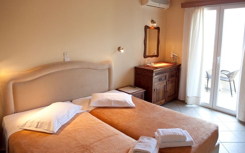 Virginia Hotel Самос Екстериор снимка